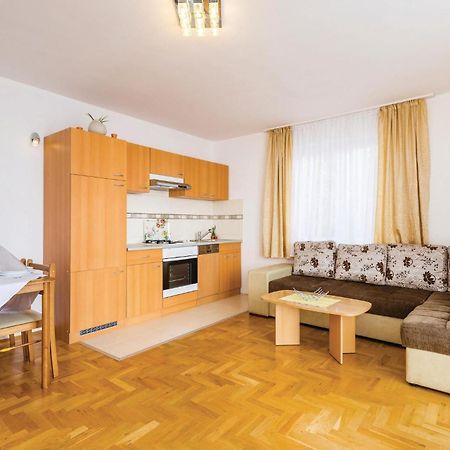 Stunning Apartment In Mošćenička Draga Esterno foto
