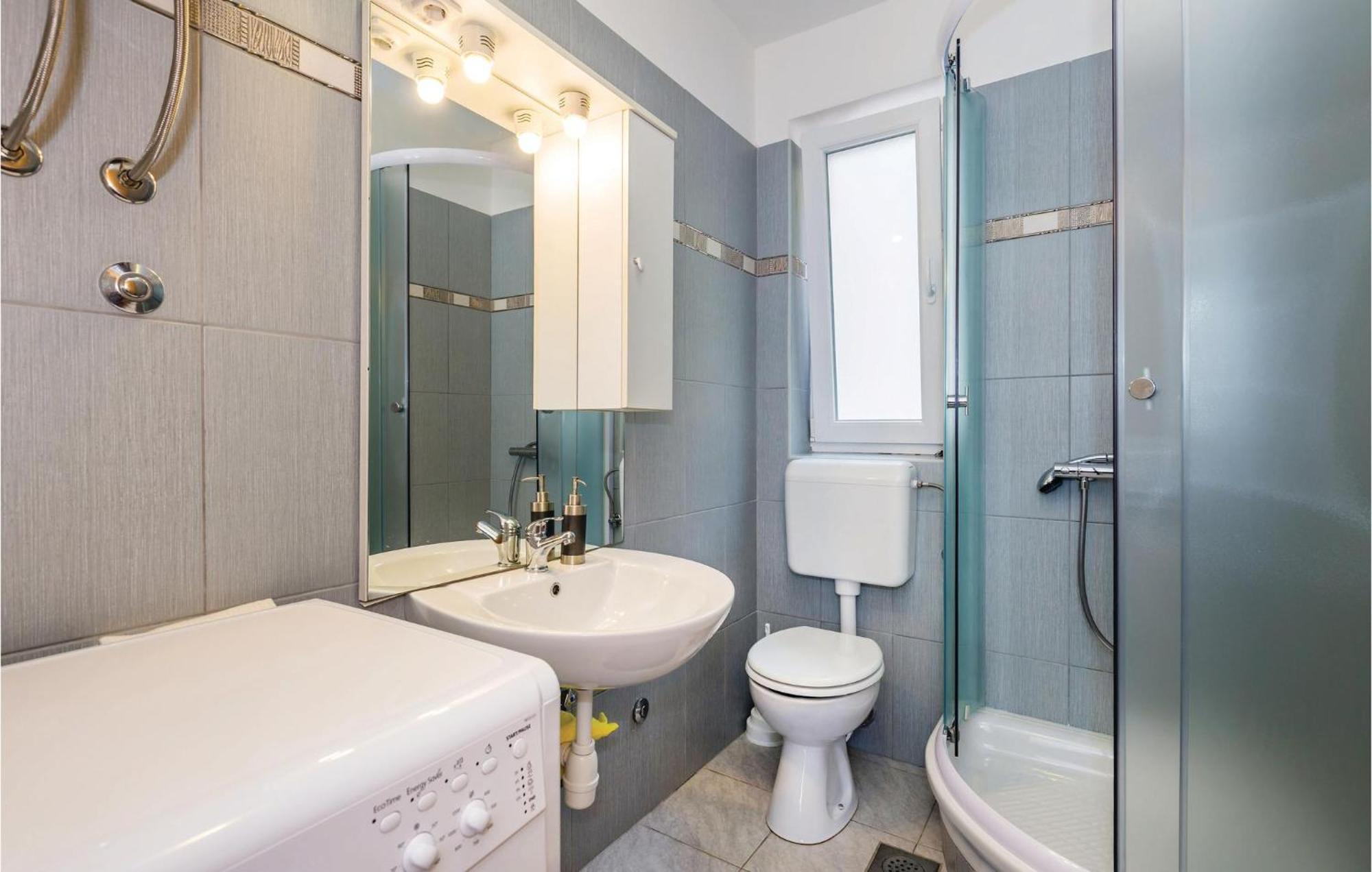 Stunning Apartment In Mošćenička Draga Esterno foto